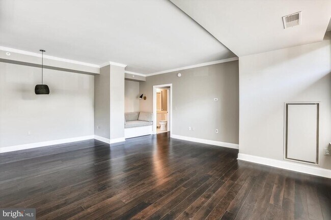 Foto del edificio - 4915 Hampden Ln