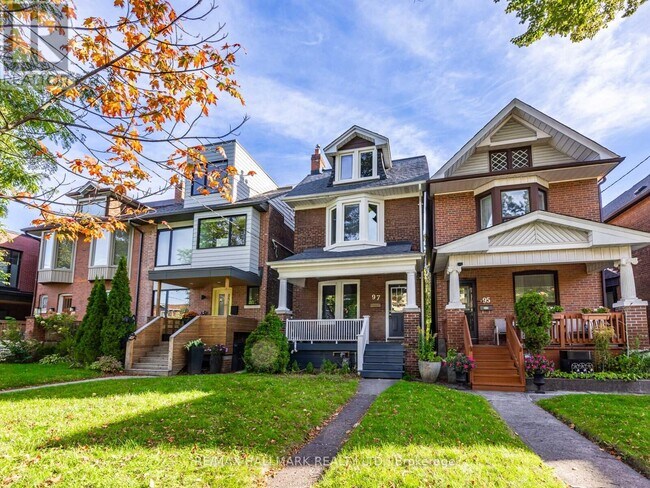 Photo du bâtiment - 97 Woodycrest Ave