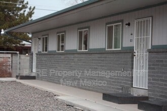 Building Photo - 408 E Comanche St