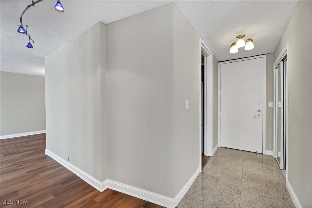 12700 Lake Ave Cleveland, OH 44107 – photo 2