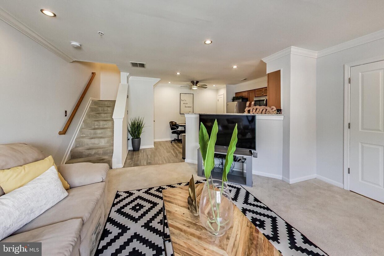 1816 Watch House Cir N, Severn, MD 21144 Townhome Rentals in Severn