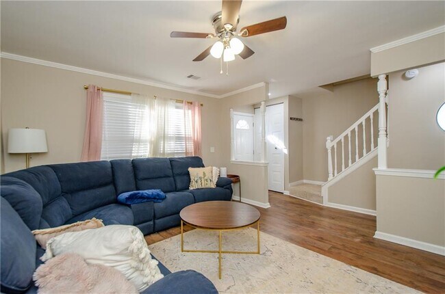 Foto del edificio - 1066 Wedgewood Ln