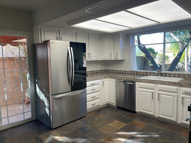 Foto del edificio - 15838 E Burro Dr