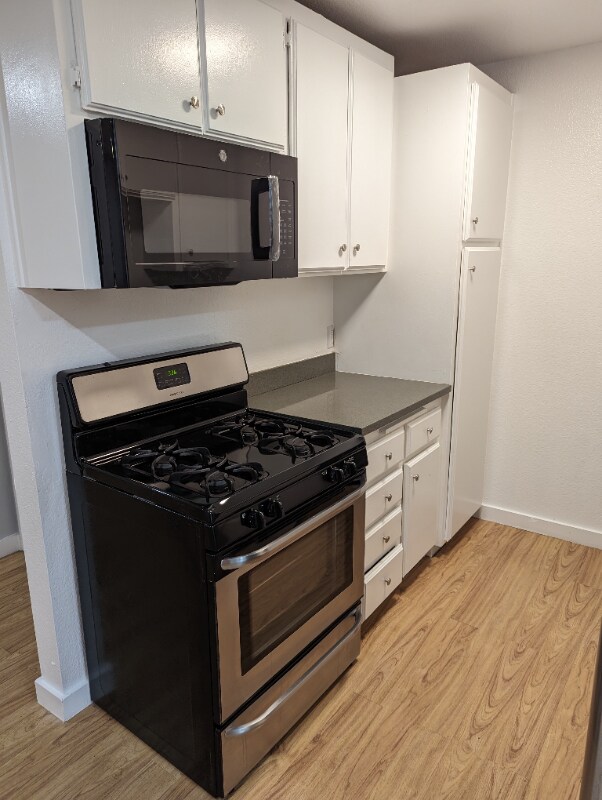 Foto del edificio - 7014 Lanewood Ave