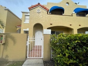 Building Photo - 370 NW 85th Ct