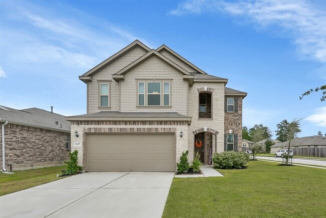 Building Photo - 1127 Littleton Ct