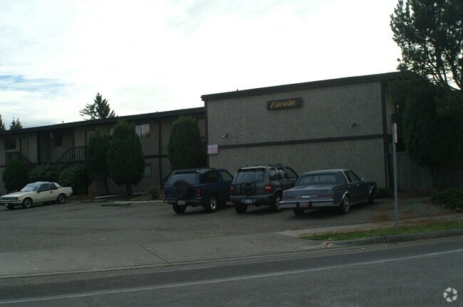 Foto del edificio - Executive Apartments