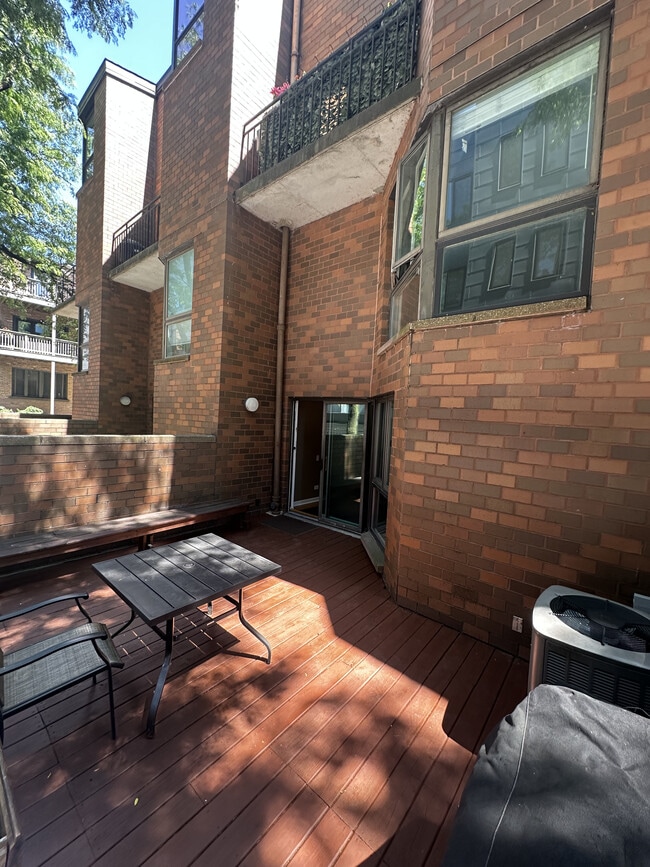 Building Photo - 3700 N Lake Shore Dr