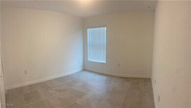 Building Photo - 3885 Treasure Oak Wy