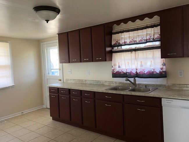 Foto del edificio - Newly Updated House in a Great Neighborhood!
