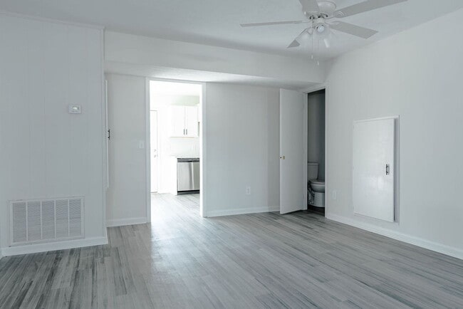 Photo - an900- Apartment