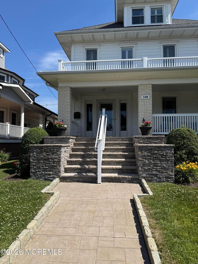 Foto del edificio - 120 Garfield Ave