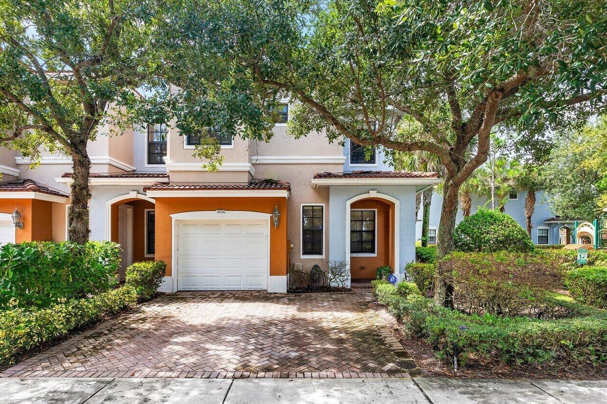 Primary Photo - 5056 Astor Cir