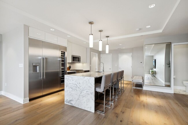 Building Photo - New Luxury in the Heart of Shaw - 1,541sq/...