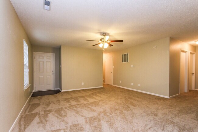 Foto del edificio - 95 Snowflake Cir
