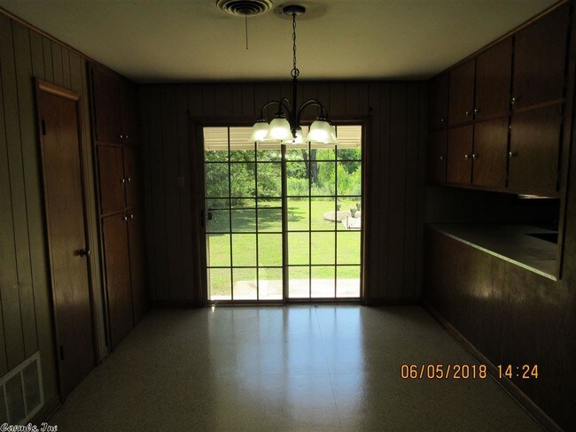 Building Photo - 36A Dendron St