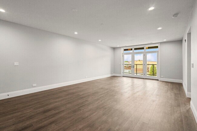 Foto del edificio - 1036 Lake St