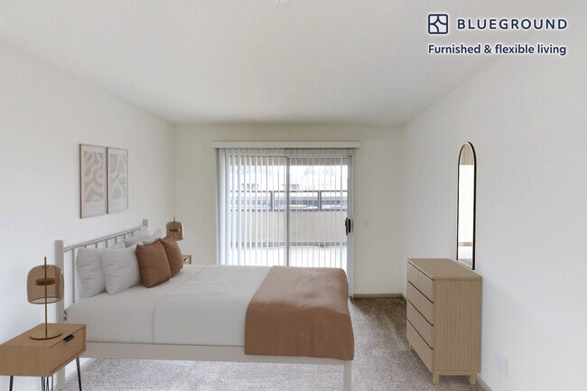 Building Photo - 111 Via Serena