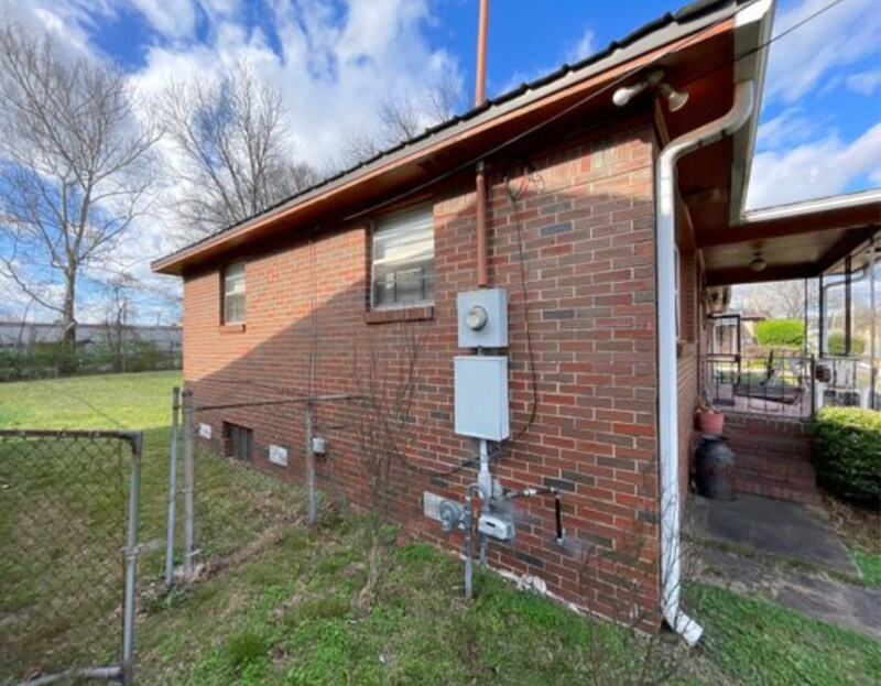 Foto del edificio - 4812 Jefferson Ave SW