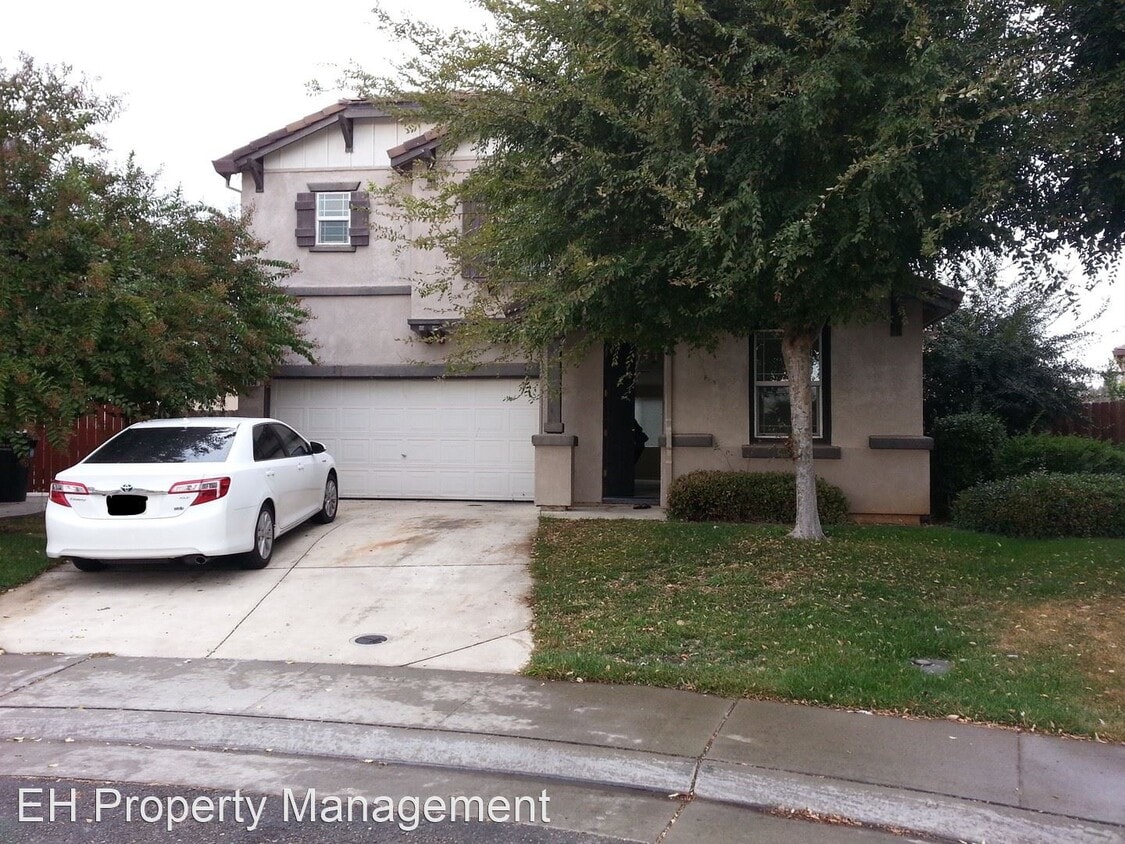 Primary Photo - 4 br, 2.5 bath House - 8851 Black Marlin C...