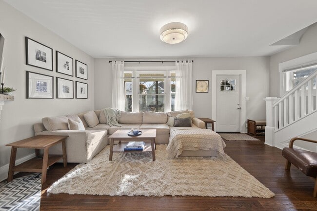 Foto del edificio - 664 Siebert St