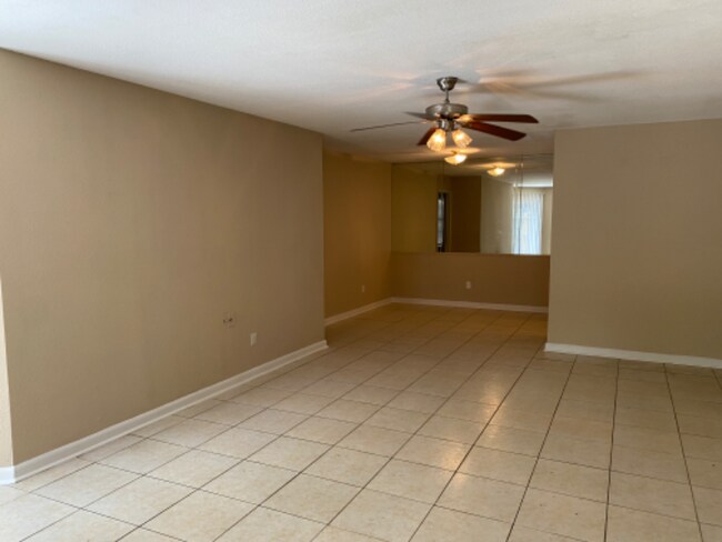 Foto del edificio - 9797 Leawood Blvd
