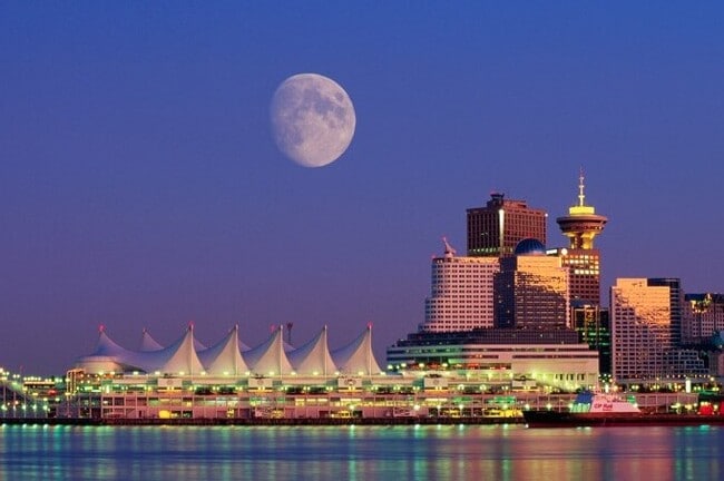 Coal Harbour in the moonlight