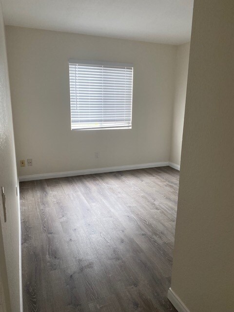 Building Photo - 10817 Buckhurst Ave