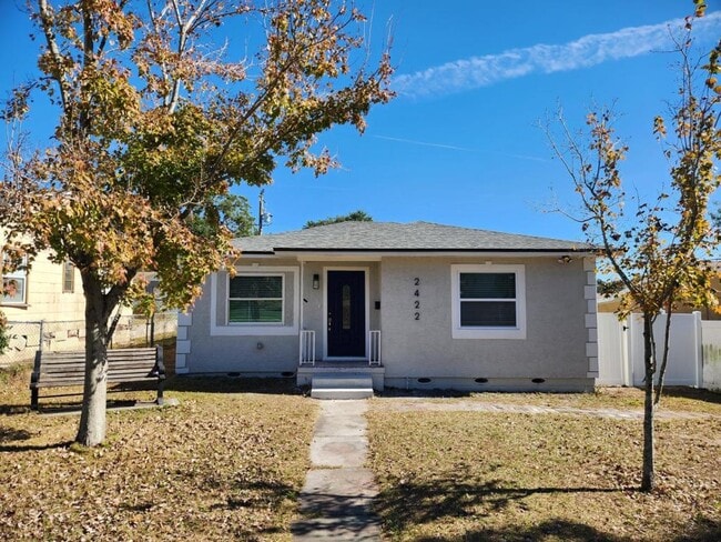 Building Photo - 2422 23rd St S