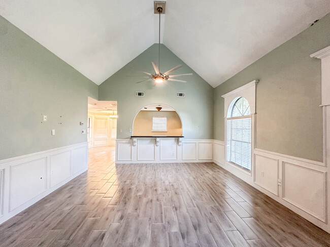 Foto del edificio - 3206 E Cobblestone Creek Dr