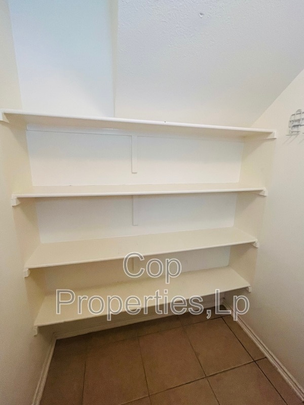 Building Photo - 9819 Autumn Pl