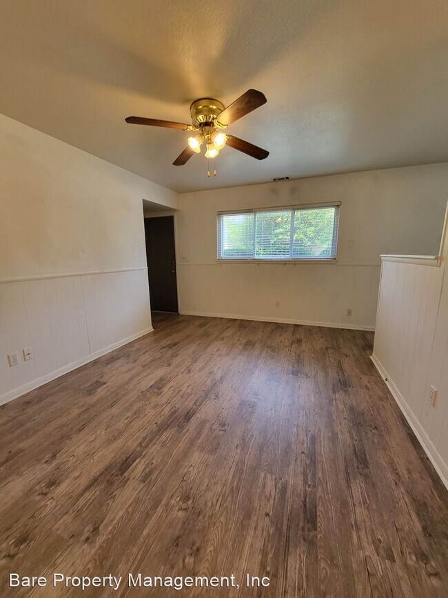 Building Photo - 3 br, 1 bath House - 1506 Dakota Street