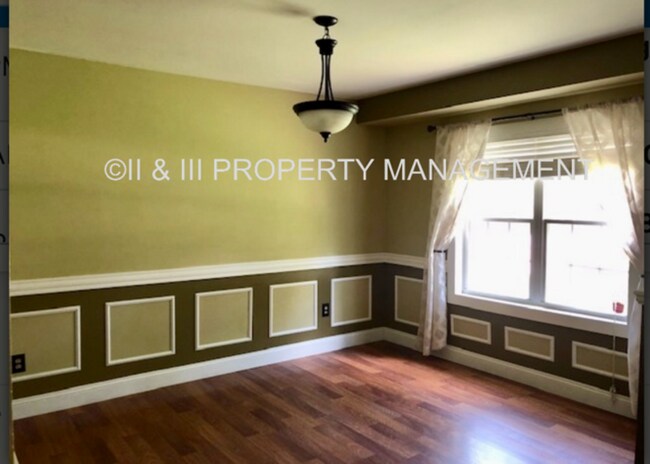 Building Photo - 59 W 97th St