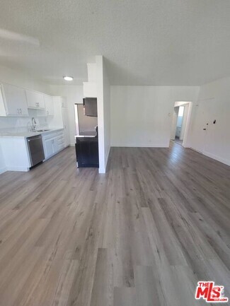 Building Photo - 2161 W 25th St