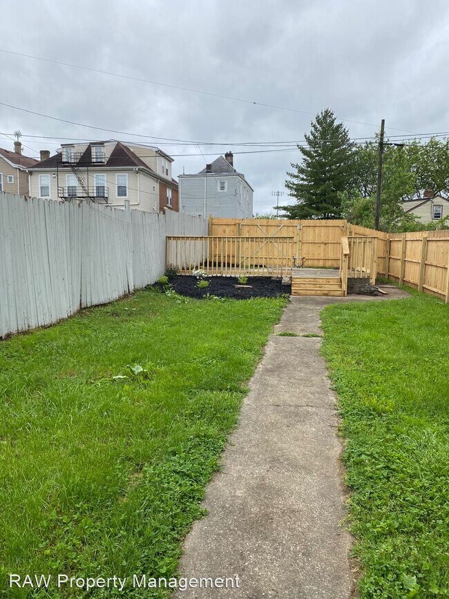 Building Photo - 3 br, 1 bath House - 248 Worth
