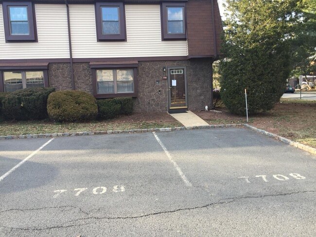 Building Photo - 7708 Hana Rd