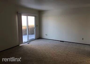Primary Photo - 3 br, 2.5 bath Townhome - 2114 Glasser Pl