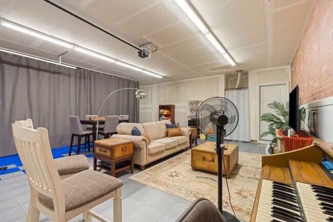 Building Photo - 3806 Winged Dove St