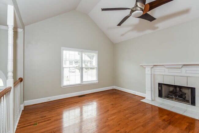 Foto del edificio - 4930 Baker Plantation Way
