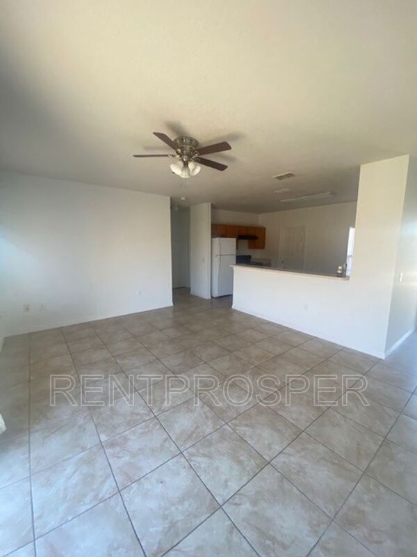 Foto del edificio - 986 Cumberland Dr