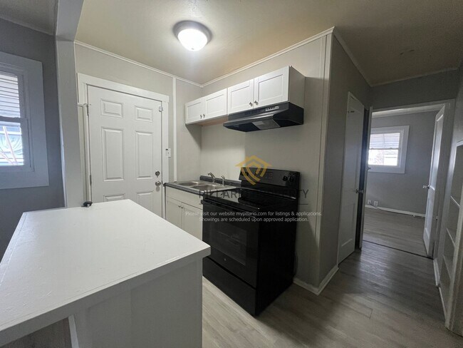 Foto del edificio - 5260-5262 Fletcher Avenue