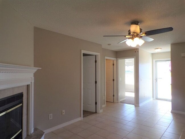 Foto del edificio - 10608 Wilderness Ln