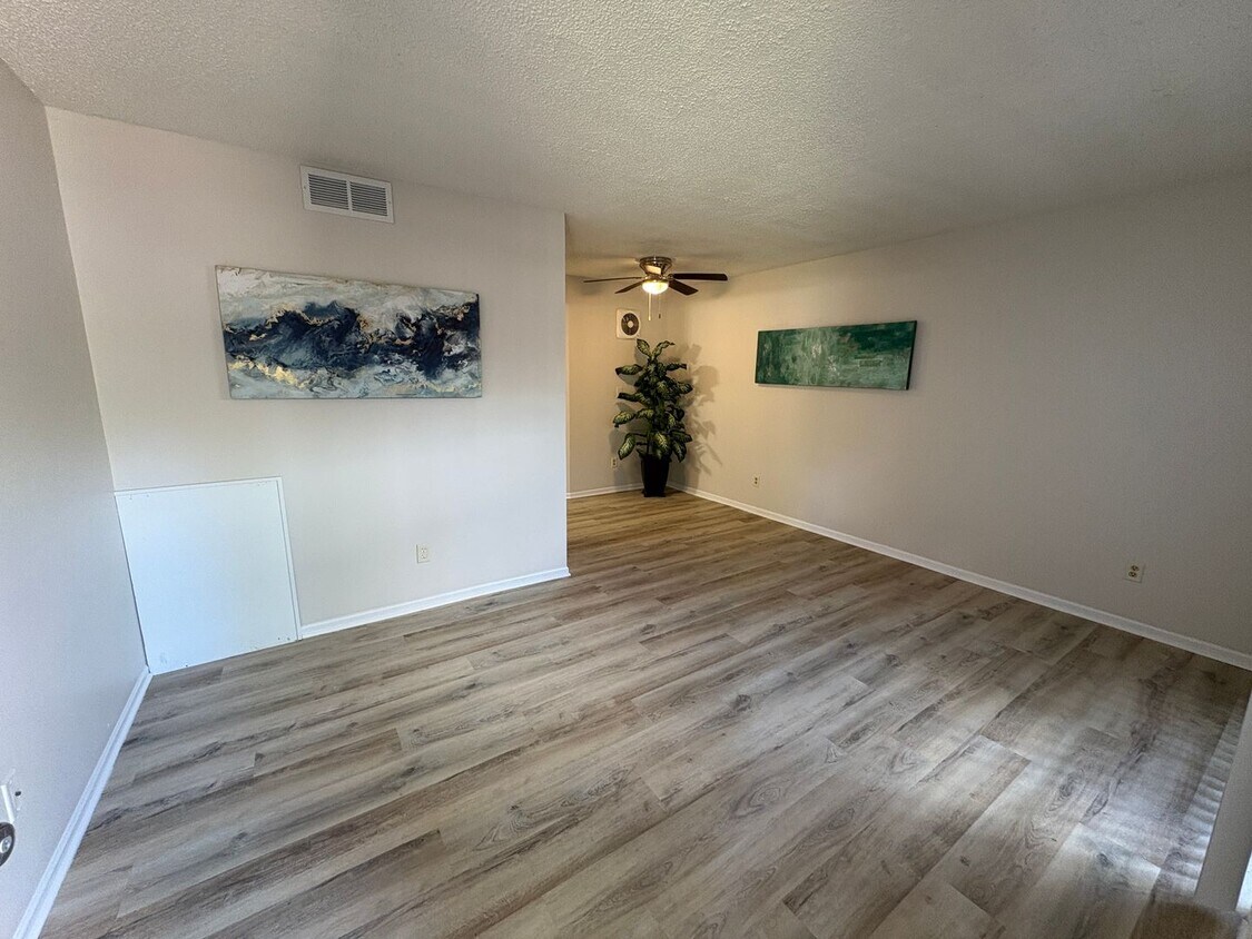 Foto del edificio - 739 N Sheridan St