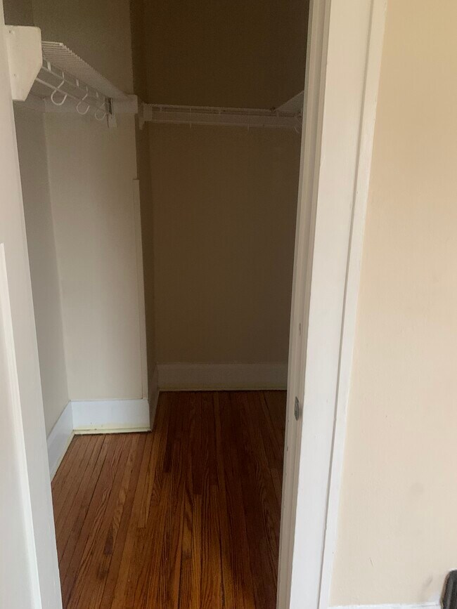 Closet - 1623 Parmele St
