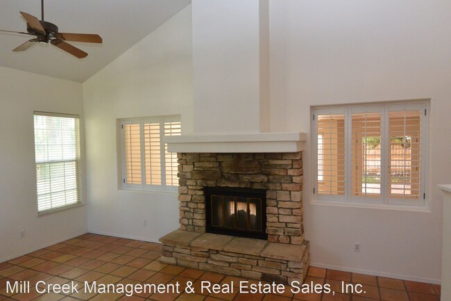 Building Photo - 3 br, 2.5 bath House - 2934 S. Montecito