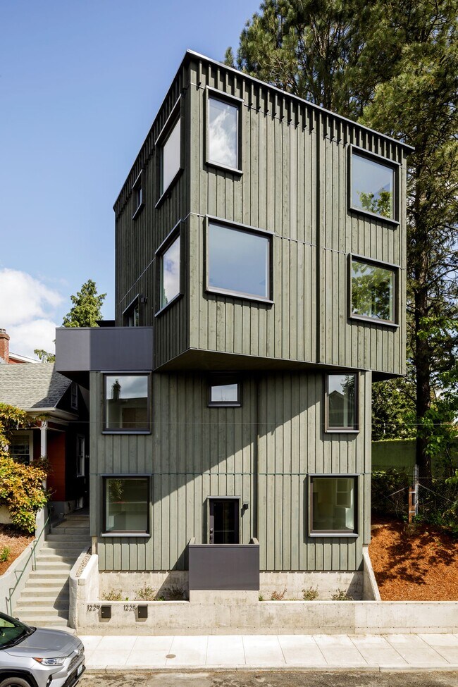 Photo - Modern Architecture in a Stunning Coliving Building! Amazing Neigborhood! Apartment