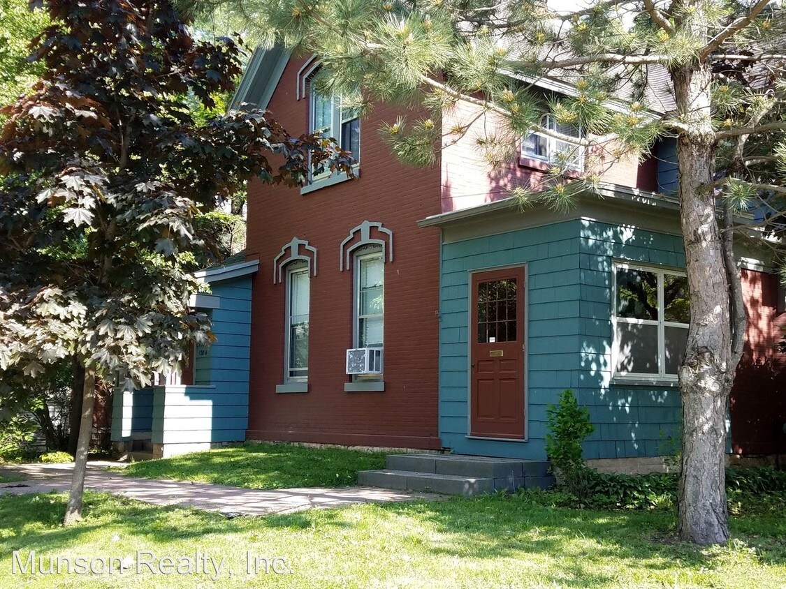 Primary Photo - 1302 State St