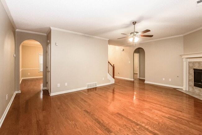 Building Photo - 8853 Dewberry Ln