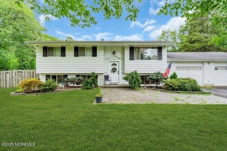 Building Photo - 624 Fort Plains Rd