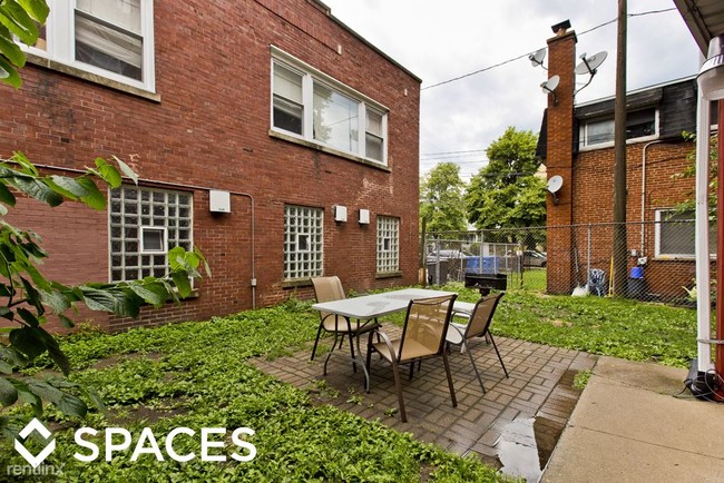 Foto del edificio - 4450 N Ashland Ave